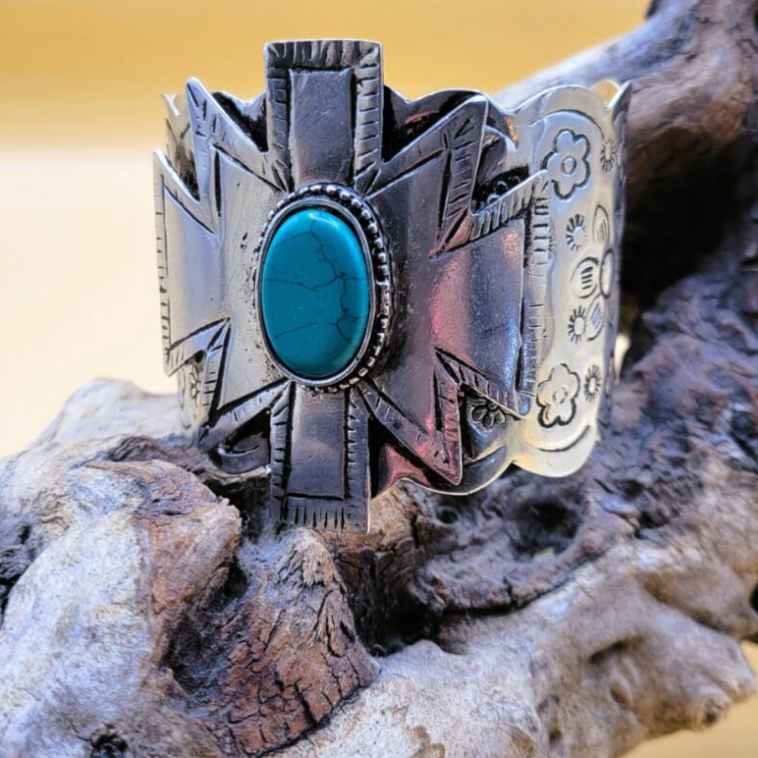 turquoise wester cuff bracelet for ladies