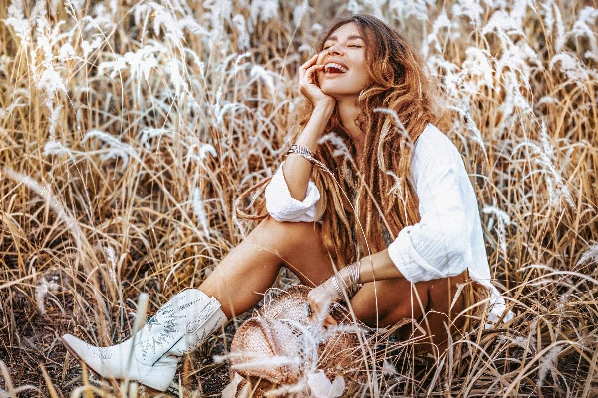 cowboy boots, western jewelry, and hats for sale | Western wear for the modern woman | The Rooster Den Co